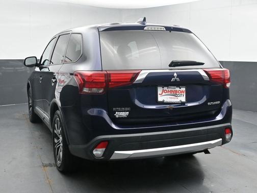 2017 Mitsubishi Outlander ES