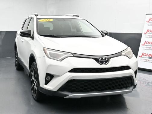 2016 Toyota RAV4 SE