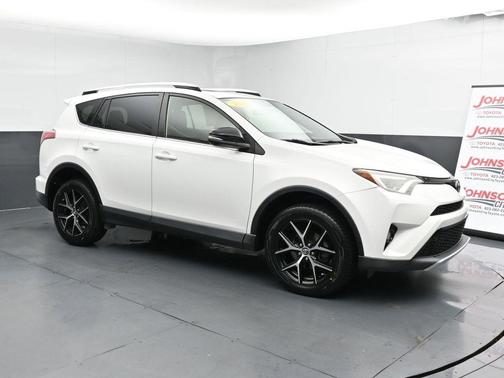 2016 Toyota RAV4 SE
