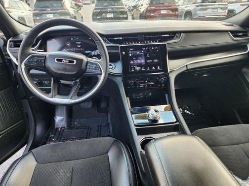 Silver Zynith 2024 Jeep Grand Cherokee L Altitude