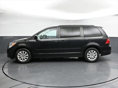 2014 Volkswagen Routan SE