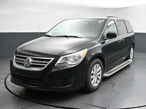 2014 Volkswagen Routan SE