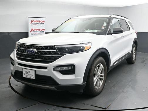 Oxford White 2024 Ford Explorer XLT