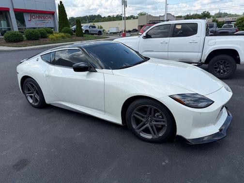 Pearl White/Super Black 2025 Nissan Z Sport Automatic Transmission