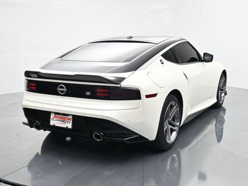 Pearl White/Super Black 2025 Nissan Z Sport Automatic Transmission