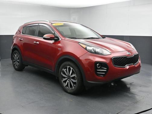 Hyper Red 2018 Kia Sportage EX