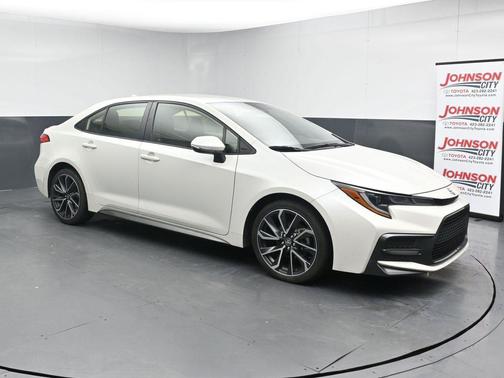 White 2020 Toyota Corolla SE