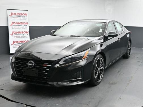 2023 Nissan Altima SR FWD