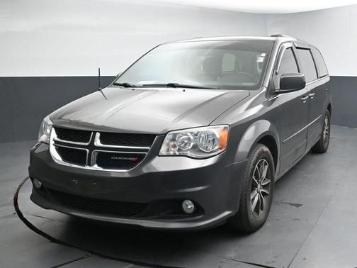 Granite Pearlcoat 2017 Dodge Grand Caravan SXT