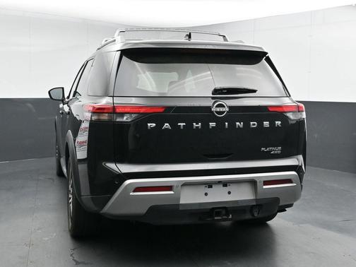 2022 Nissan Pathfinder Platinum 4WD