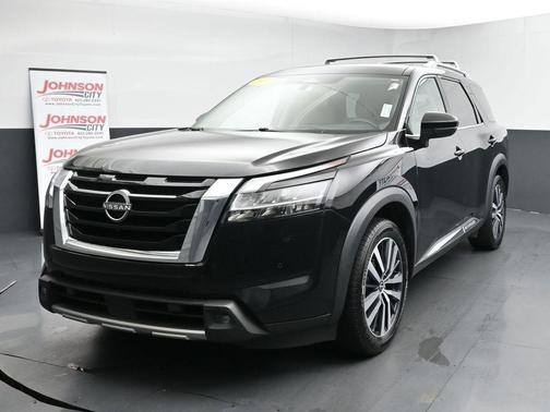 2022 Nissan Pathfinder Platinum 4WD