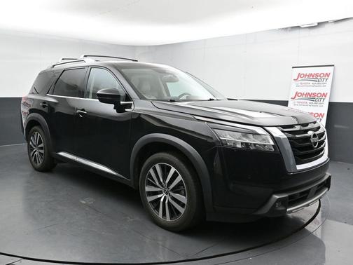 2022 Nissan Pathfinder Platinum 4WD