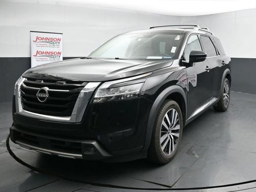 2022 Nissan Pathfinder Platinum 4WD