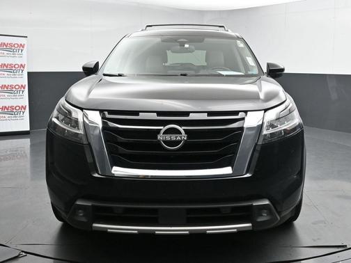 2022 Nissan Pathfinder Platinum 4WD