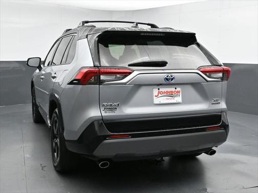 2020 Toyota RAV4 Hybrid SE