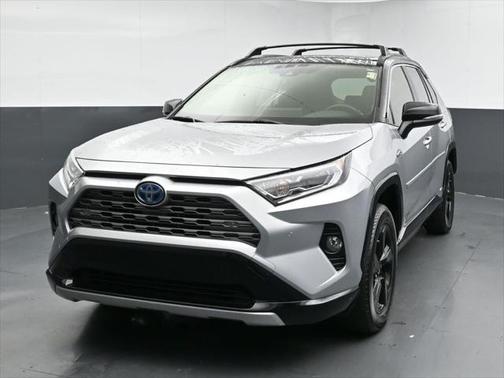 2020 Toyota RAV4 Hybrid SE