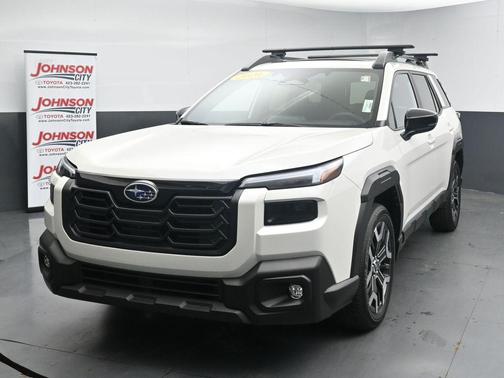 Crystal White Pearl 2026 Subaru Outback Touring XT