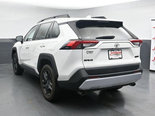 Ice Cap 2024 Toyota RAV4 Adventure