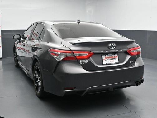 Predawn Gray Mica 2019 Toyota Camry SE