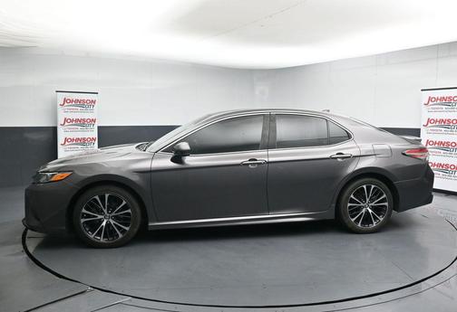 Predawn Gray Mica 2019 Toyota Camry SE