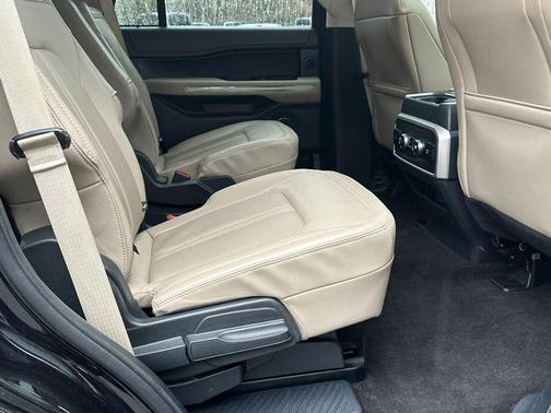 Agate Black Metallic 2023 Ford Expedition Limited
