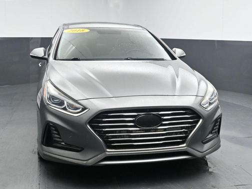 2018 Hyundai SONATA Hybrid Limited