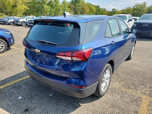 2022 Chevrolet Equinox LS