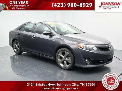 Magnetic Gray Metallic 2014 Toyota Camry SE
