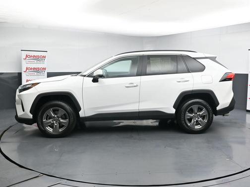 Ice Cap 2024 Toyota RAV4 XLE
