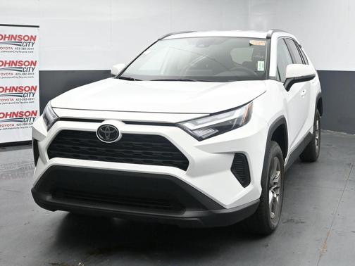 Ice Cap 2024 Toyota RAV4 XLE