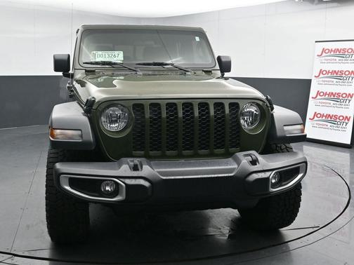 2023 Jeep Gladiator Sport