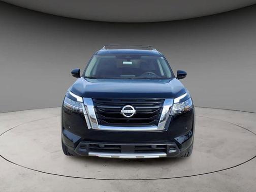 Super Black 2024 Nissan Pathfinder Platinum 4WD