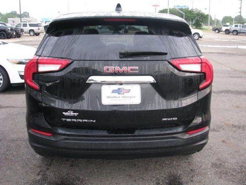 Ebony Twilight Metallic 2024 GMC Terrain SLE