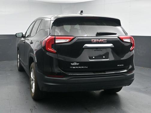 Ebony Twilight Metallic 2024 GMC Terrain SLE