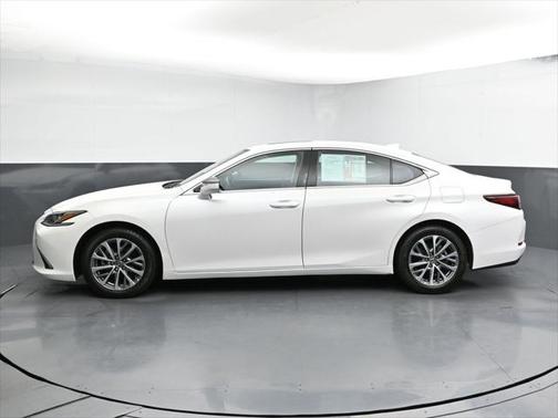 2022 Lexus ES 350 Base