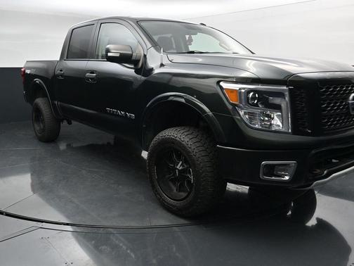 Midnight Pine Metallic 2019 Nissan Titan PRO-4X