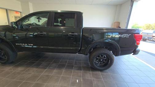 Midnight Pine Metallic 2019 Nissan Titan PRO-4X