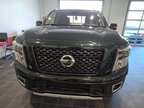 Midnight Pine Metallic 2019 Nissan Titan PRO-4X