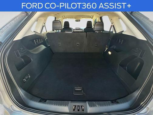 Iconic Silver Metallic 2022 Ford Edge SEL