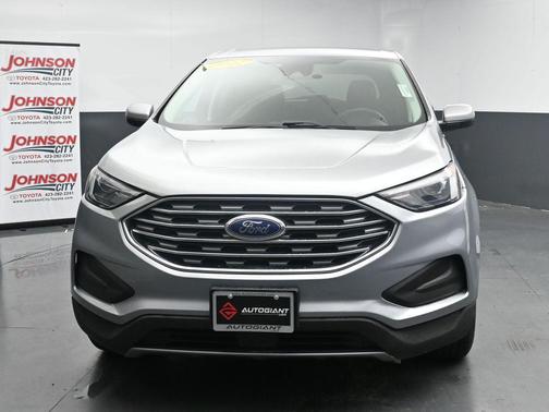 Iconic Silver Metallic 2022 Ford Edge SEL