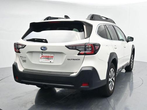 Crystal White Pearl 2023 Subaru Outback Premium