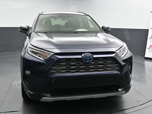 2021 Toyota RAV4 Hybrid SE