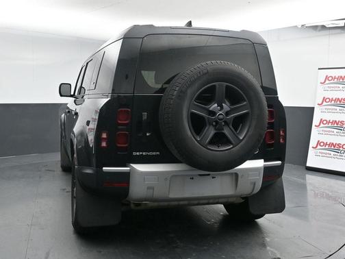 2022 Land Rover Defender 110 S