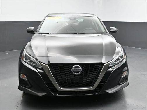 2021 Nissan Altima SR FWD