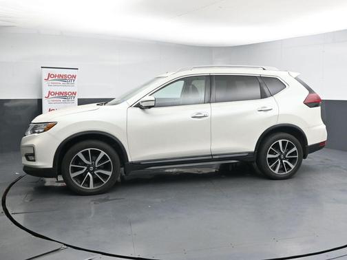 Pearl White Tricoat 2019 Nissan Rogue SL