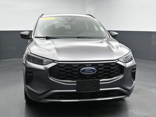 Carbonized Gray Metallic 2024 Ford Escape ST-Line