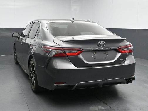 Predawn Gray Mica 2021 Toyota Camry SE