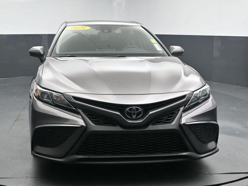 Predawn Gray Mica 2021 Toyota Camry SE