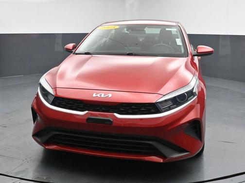 Currant Red 2023 Kia Forte LXS