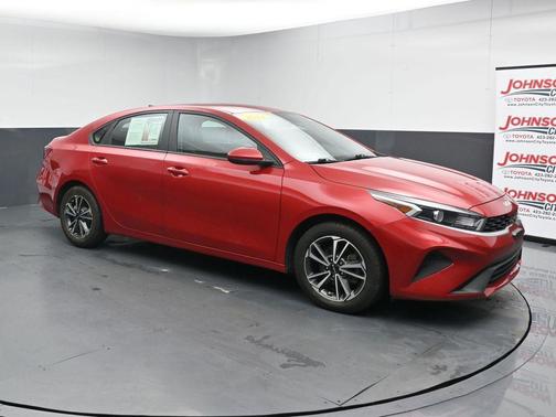 Currant Red 2023 Kia Forte LXS